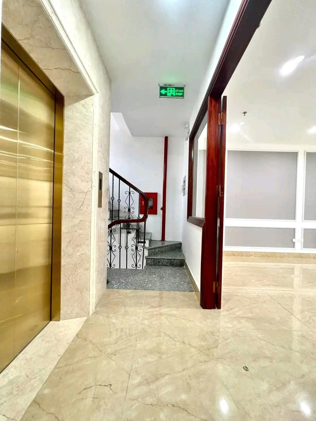 Bán nhà mặt phố Nguyễn Tuân 80m2 mặt tiền 5m, 6 tầng thang máy 2 thoáng kinh doanh đỉnh
