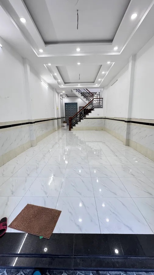 Bán nhà mặt tiền Trần Thị Hè, Q12. Ngang 4.5 dài 18 m- 2 tầng- Giá tốt chỉ 6.8 tỷ - Nhà đẹp, vị trí đắc địa – Nhà ở,