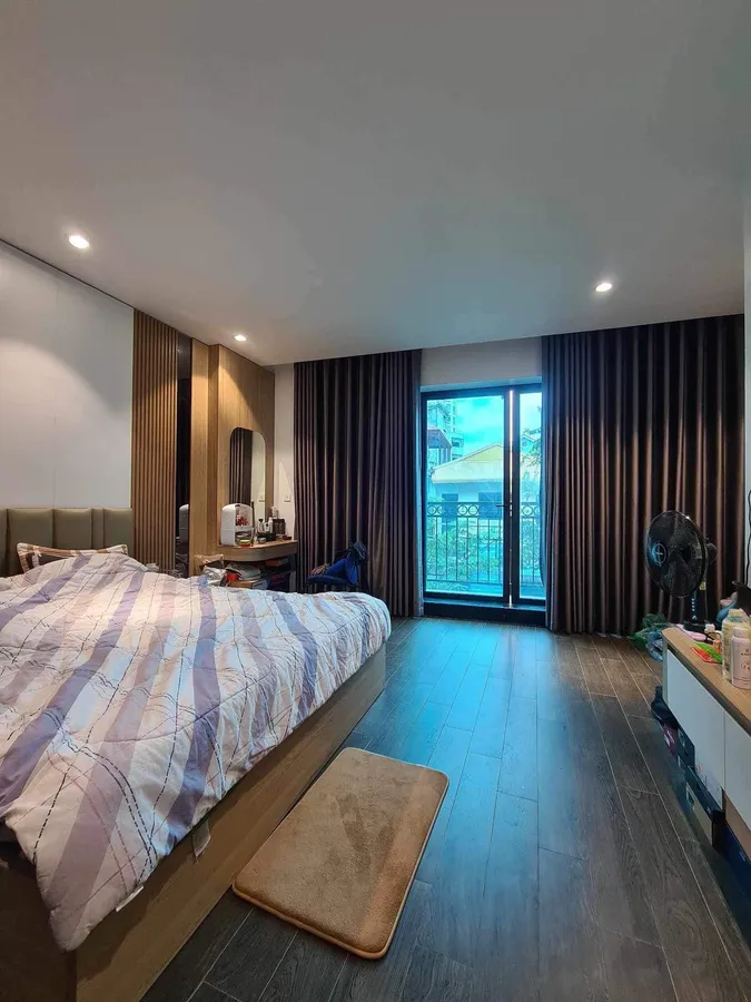 GẤP LẮM RỒI - BÁN NHÀ LA THÀNH - LÔ GÓC - MẶT TIỀN RỘNG - OTO TRÁNH - VỈA HÈ KINH DOANH - THANG MÁY XỊN SÒ - GIÁ 15.4 TỶ