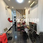  48m2