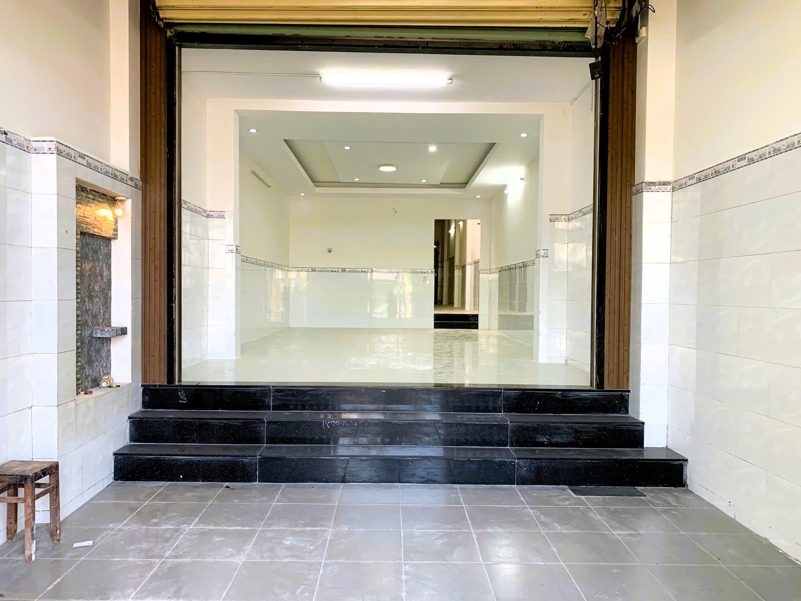 cho thuê nhà nguyên căn 100m² mặt tiền tiện kinh doanh Linh Đông