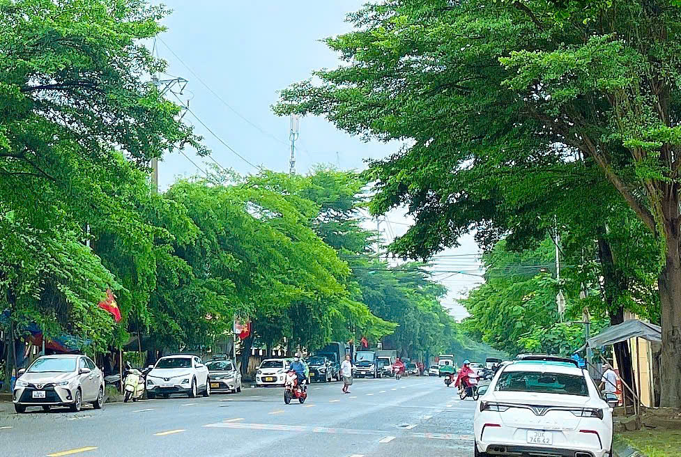 Bán 90m2 đất Phúc Thọ,Hà Nội,đường thông ,ô tô tránh nhau, 200m ra QL32