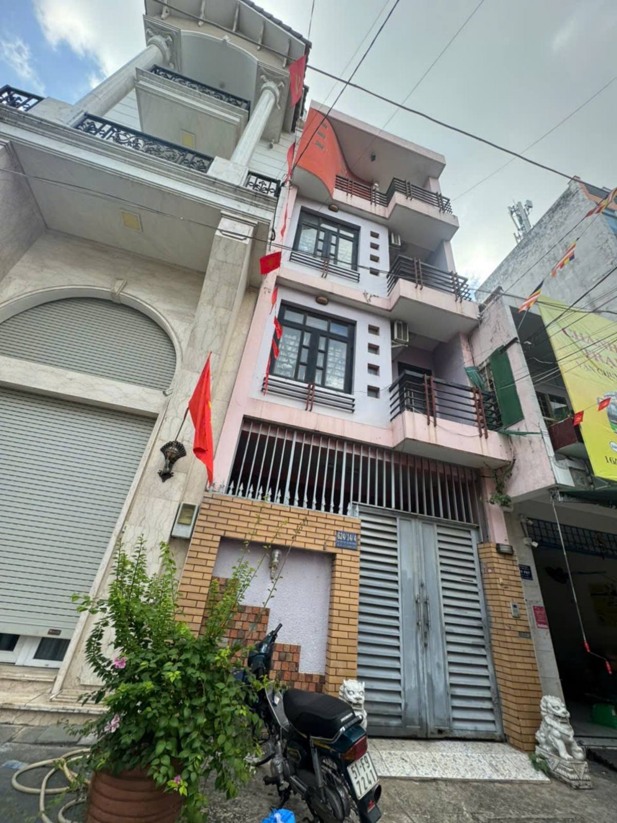Bán gấp! Nhà hẻm xe hơi đường Âu Cơ, P.10, Tân Bình (5.1x18m) Cấp 4 - 11.8 tỷ