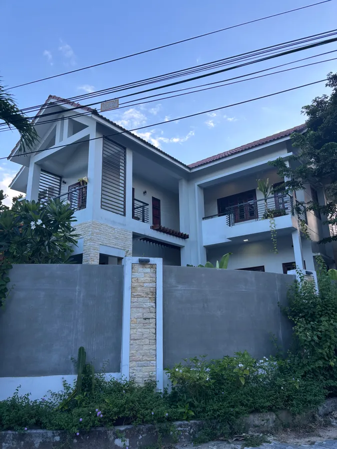 320m2