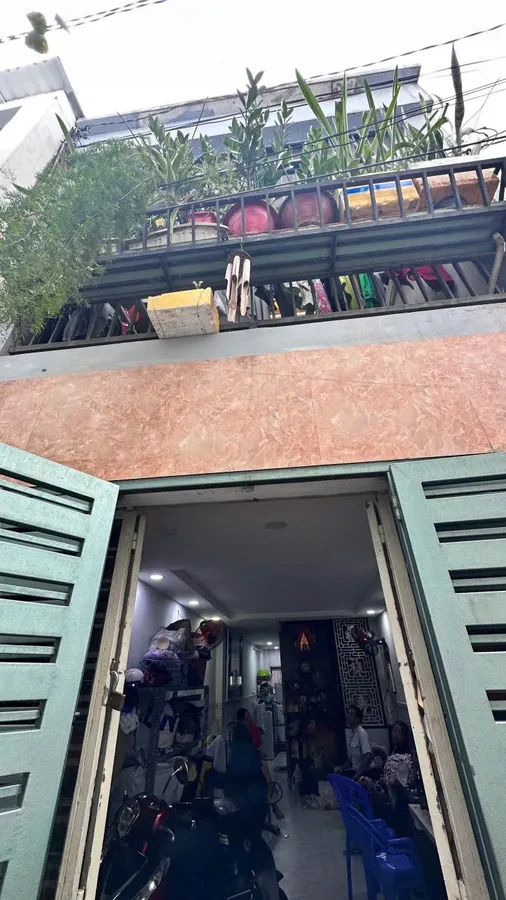 Bán NHÀ 1/ TRỊNH ĐÌNH THẢO,Phường Hòa Thạnh, GẦN MẶT TIỀN ,2 Tầng,34M2 ,GIÁ CHỈ 3.85 TỶ