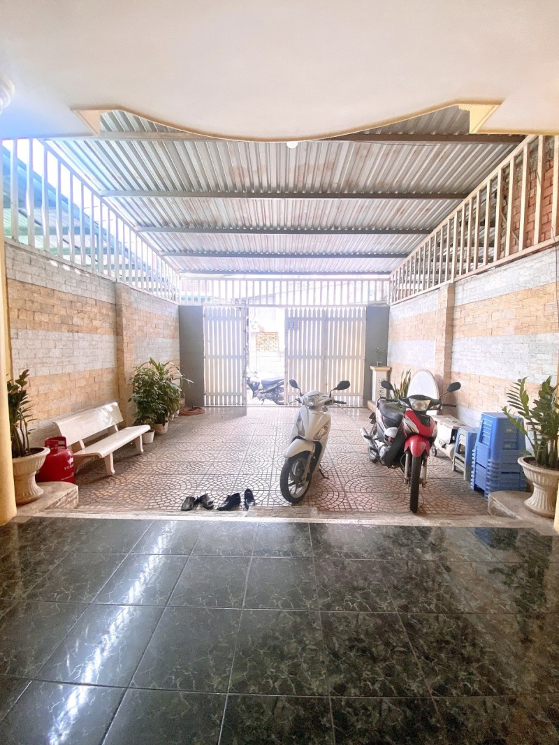 BÁN NHÀ MẶT TIỀN LINH TRUNG, THỦ ĐỨC - MẶT TIỀN GẦN KHA VẠN CÂN - 142M2 - CHỈ 7 TỶ 6.