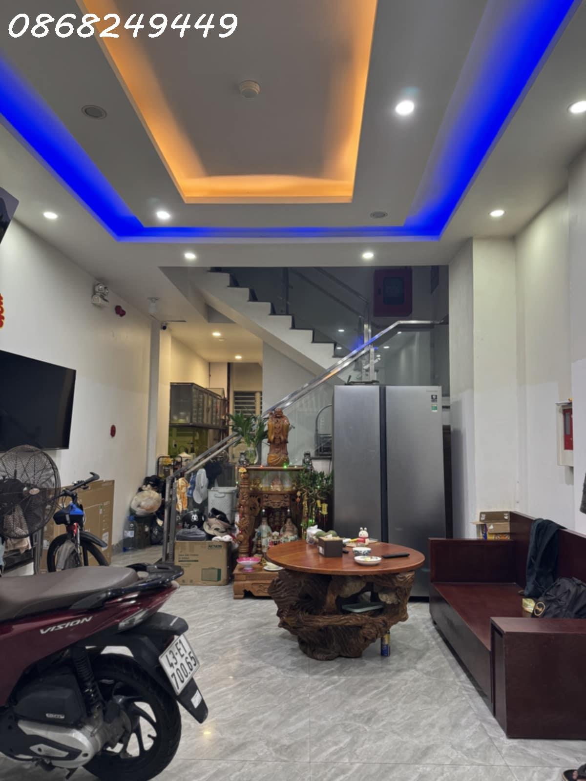 Bán tòa căn hộ 5 tầng gần Hồ Nghinh, sát biển, dòng tiền 30tr/tháng.