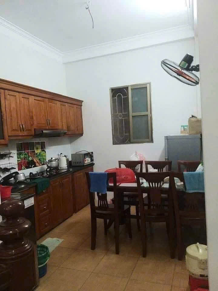 Cho thuê nhà nguyên căn ngõ 112 phố Nam Dư, 38m2, 3 tầng, 3 phòng ngủ, 3 WC, 7 Triệu