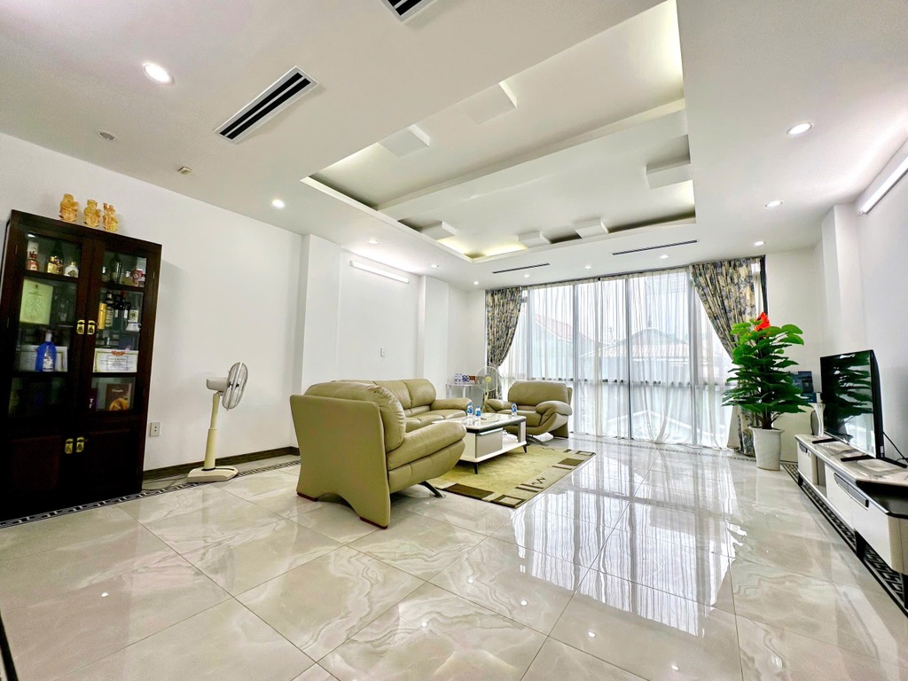 Gần Lăng Bác – 90m, 5 tầng thang máy, gần ô tô, 2 mặt thoáng, chỉ nhỉnh 17 tỷ