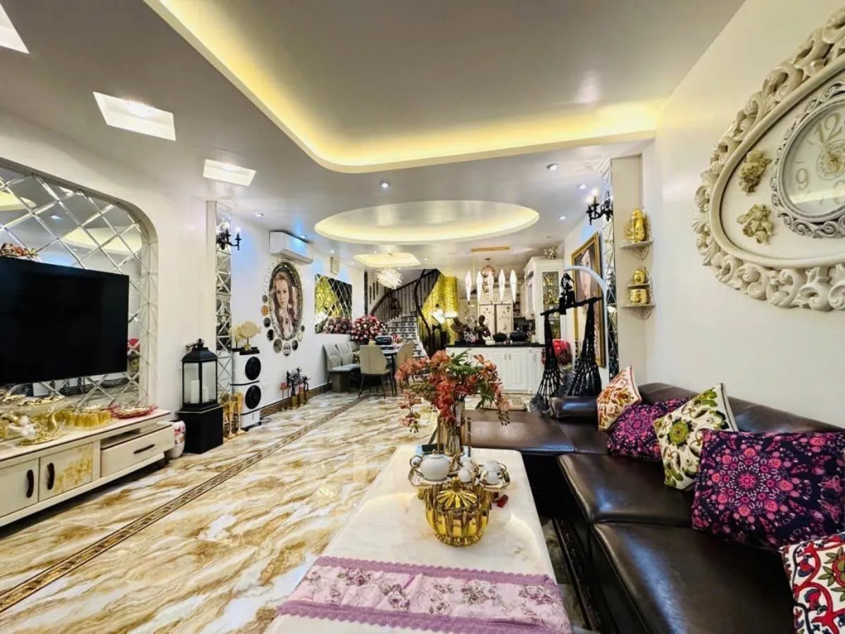 LÕI BA ĐÌNH, FULL NỘI THẤT SỊN NHÀ DÂN XÂY - LÔ GÓC - SỔ ĐẸP, - Ô TÔ ĐỖ CỬA PHÂN LÔ KHU QUÂN ĐỘI - MẶT TIỀN HOA HẬU