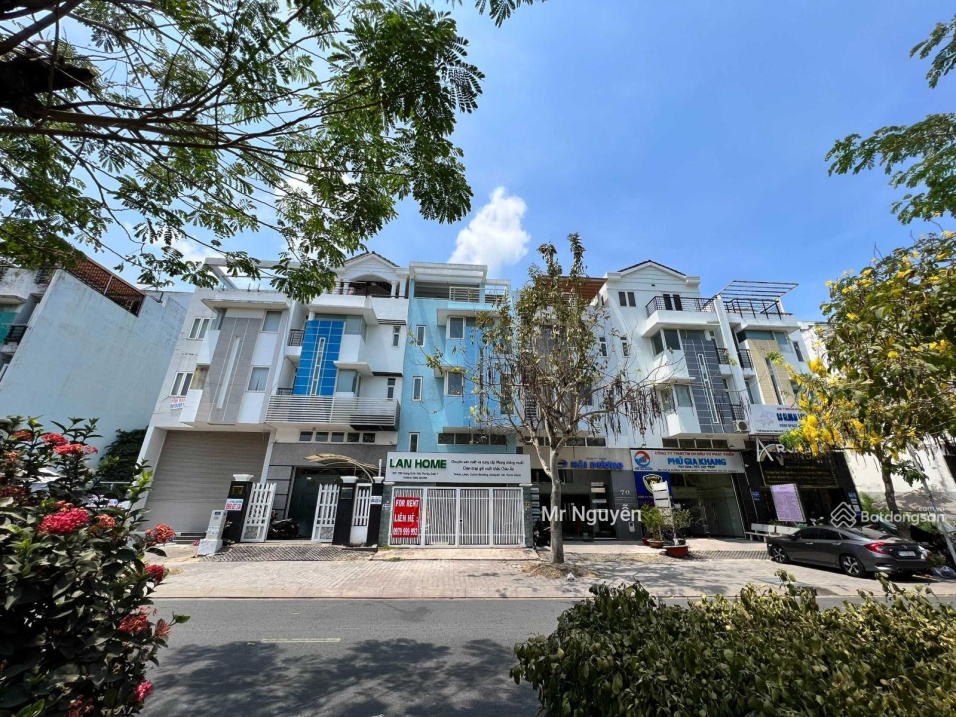 Bán Nhà Phố Mặt Tiền Đường 30m Hoàng Quốc Việt, P. Phú Mỹ, Q7 – 132m², Giá 25 Tỷ