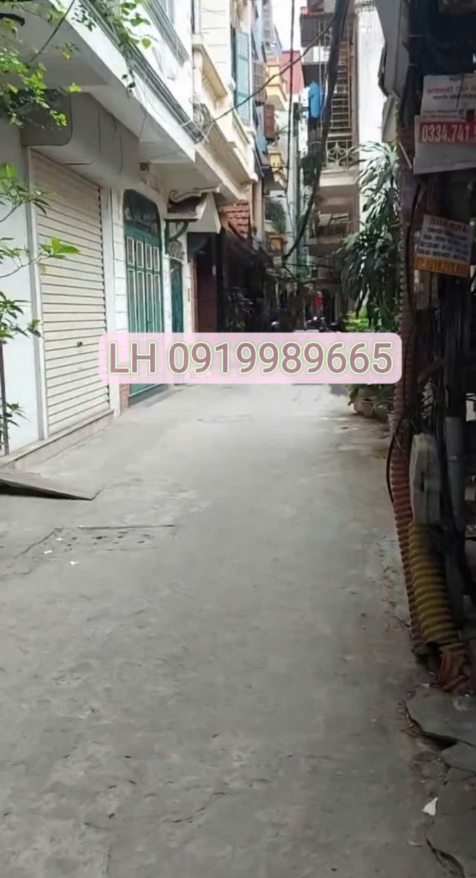 Bán nhà ngõ 32 Hào Nam, cách mặt đường Hào Nam 10m DT 52Mx 3 tầng