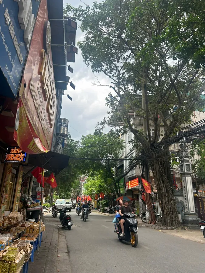 TẶNG FULL NỘI THẤT – Khương Đình Đống Đa xách vali ở luôn an sinh đỉnh