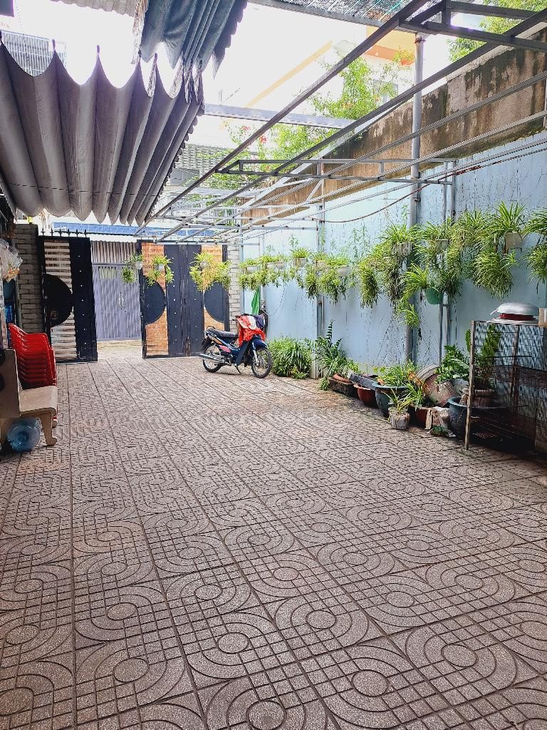 BÁN NHÀ ĐẸP, HẺM XE TẢI THÔNG, TÂN THỚI NHẤT, QUẬN 12 - NGANG KHỦNG - 200m2 - 10.X TỶ
