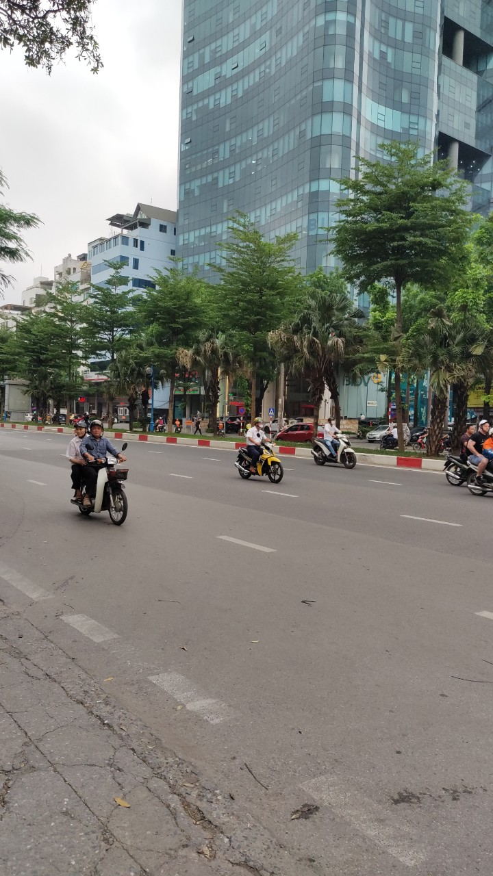 Bán nhà ngõ 84 đường Trần Cung, Cầu Giấy, mảnh đất vàng, ô tô đỗ cửa. DT: 50m2, CHDV, thuê ở. Tây Hồ Tây