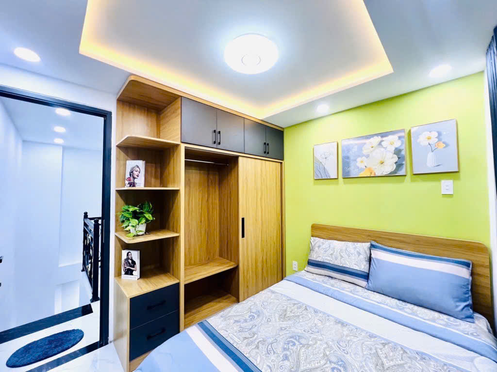 Bán nhà Thống nhất, hẻm xe hơi, 5 tầng chỉ nhỉnh 8 tỷ