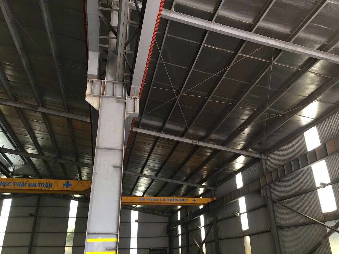 cho thuê kho xưởng tại Cầu Giấy , Hà Nội diện tích 1800m xe container đỗ cửa, xưởng tiêu chuẩn bảo vệ vòng ngoài.kho