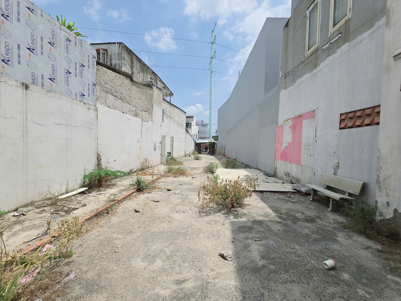278m2