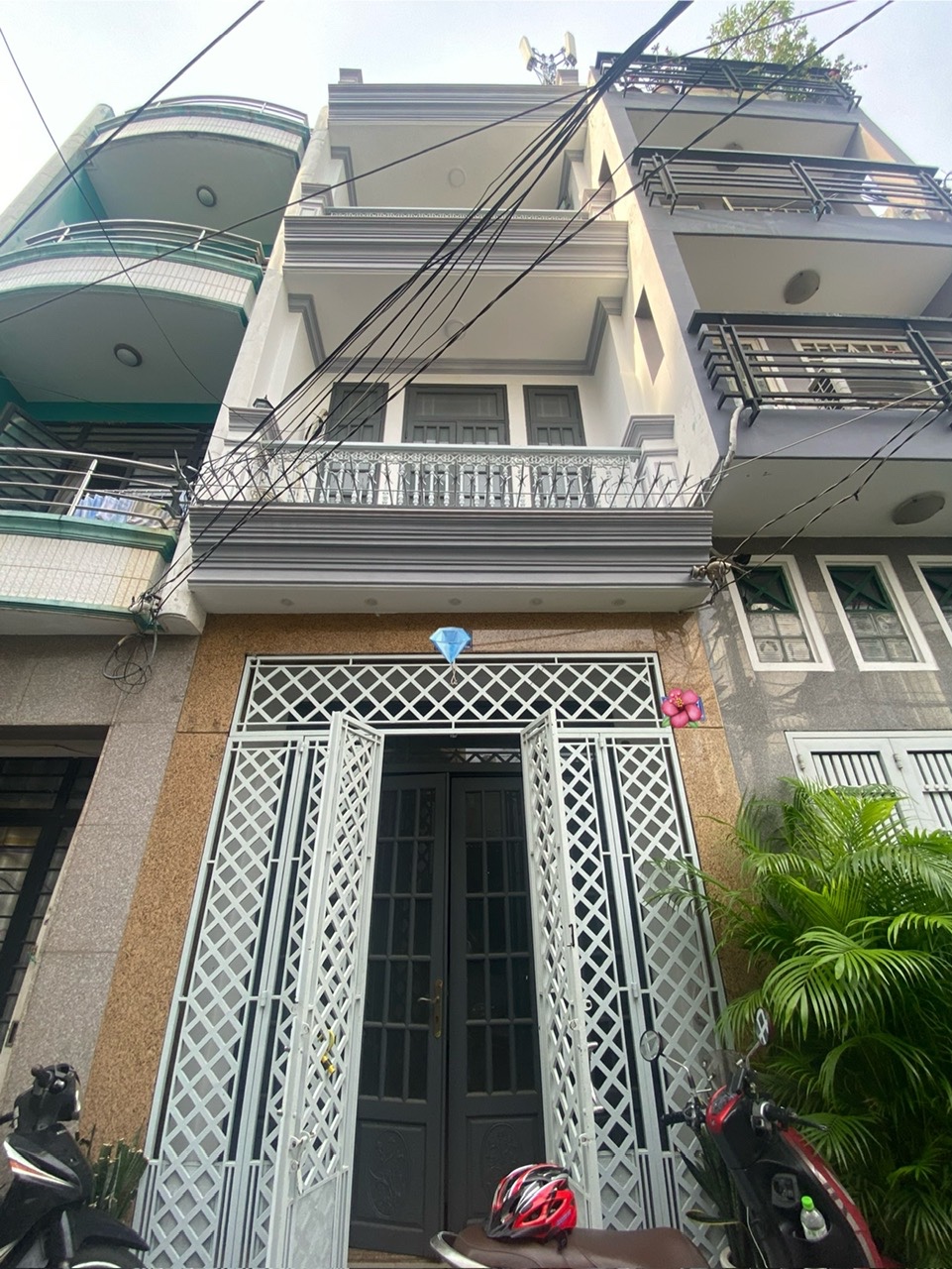 BÁN NHÀ 4 TẦNG ĐÚC, HXH LÊ VĂN SỸ P1 TB, 4PN, ĐỐI DIỆN NHÀ HÀNG HƯƠNG CAU, CHỈ 6.7 TỶ!