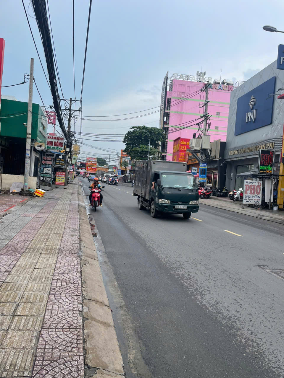 Bán nhà mặt tiền 5 lầu 8,5x29m giá 29 tỷ Đường Nguyễn Ảnh Thủ