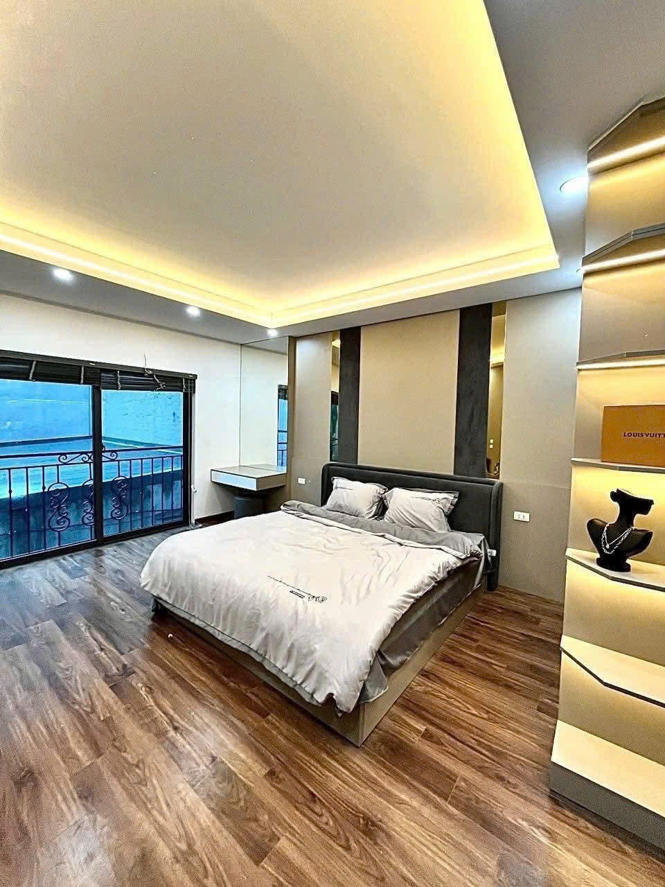 LÔ GÓC MẶT PHỐ MỸ ĐÌNH, NAM TỪ LIÊM, THANG MÁY, NGÕ THÔNG, KINH DOANH 160M, 5M, 50 TỶ