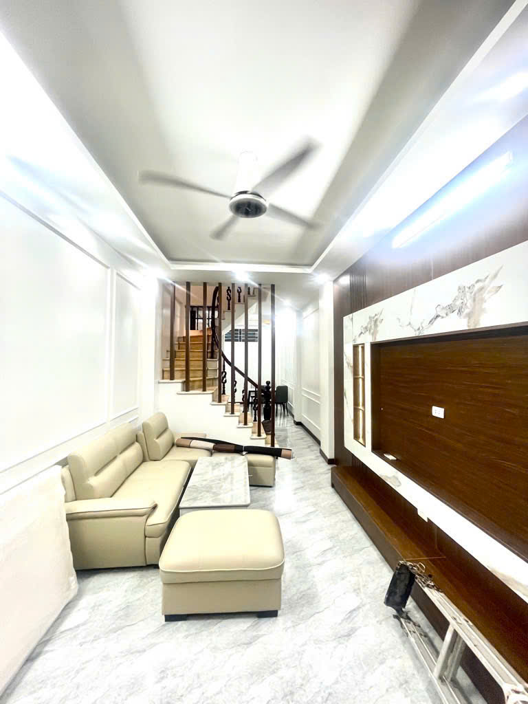 NHÀ CỔ NHUẾ – 55M2 – MẶT TIỀN 5M – GIÁ CHỈ 5 TỶ – SỔ ĐỎ SẴN SÀNG