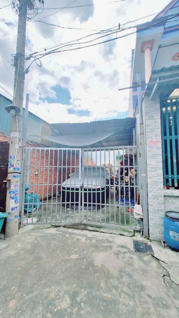 KẸT TIỀN BÁN GẤP ĐẤT THỔ CƯ HẺM ÔTÔ THẠNH LỘC 15 QUẬN 12 CHỈ 40TR/M2- DT 82m2 (4x21) ◾️Diện tích ngang chuẩn 4m dài