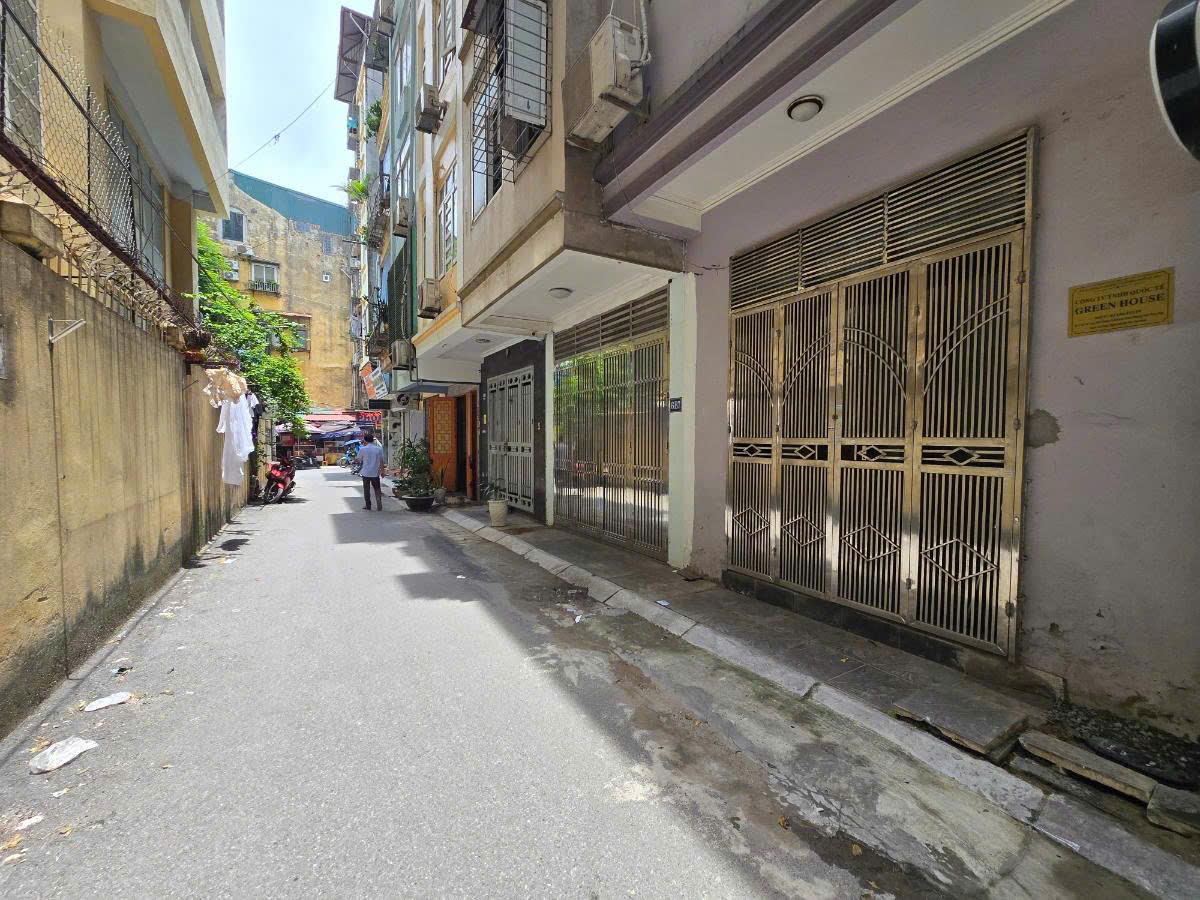 BÁN NHÀ PHÂN LÔ CỰC ĐẸP – 2 MẶT NGÕ Ô TÔ – KINH DOANH ĐỈNH TRẦN QUỐC HOÀN -CẦU GIẤY 35M2*5T