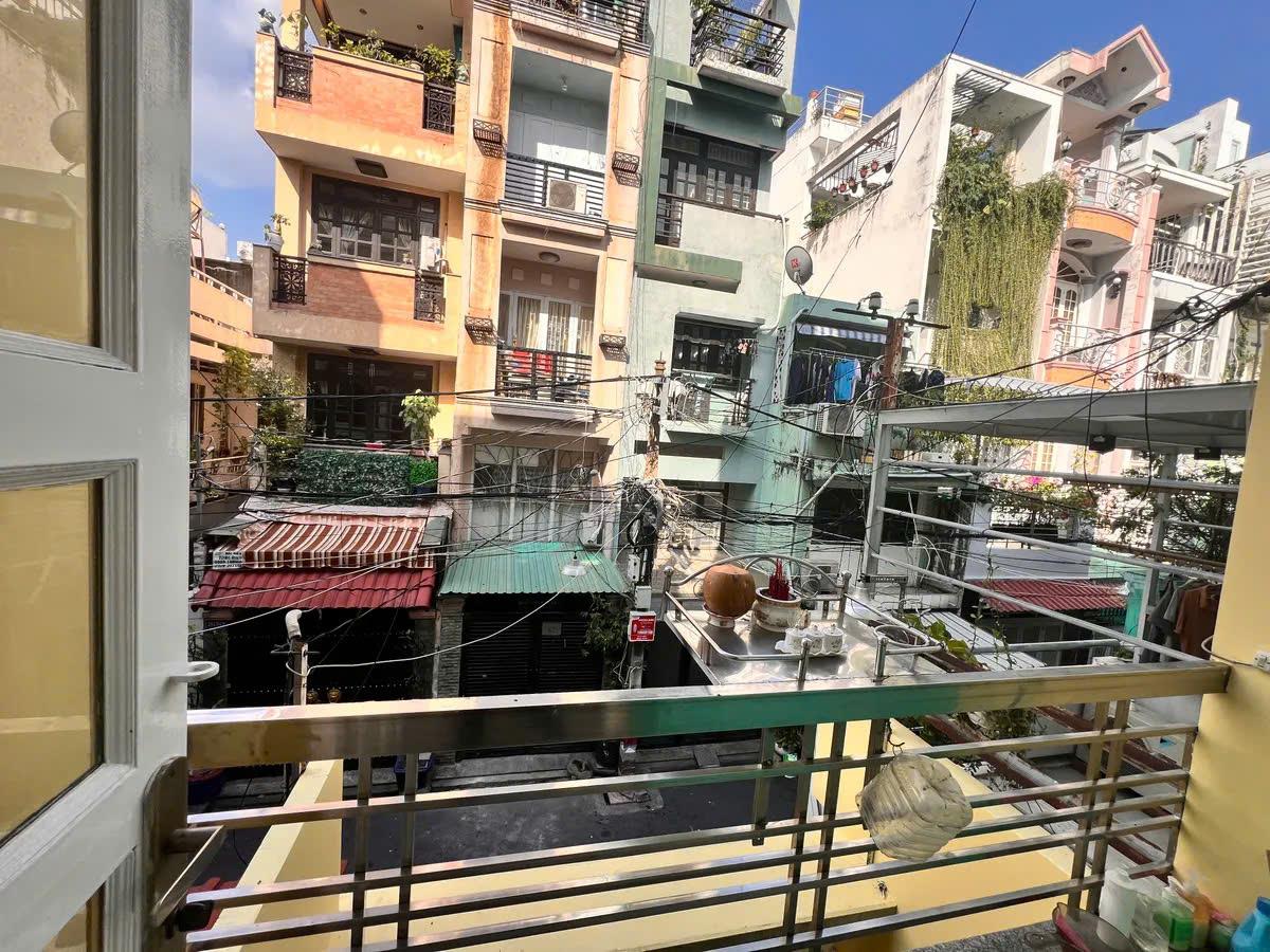 Gấp lắm rồi, giảm sau 1 tỉ, 4 tầng mới đẹp, HXH thông, Lê Văn Sỹ