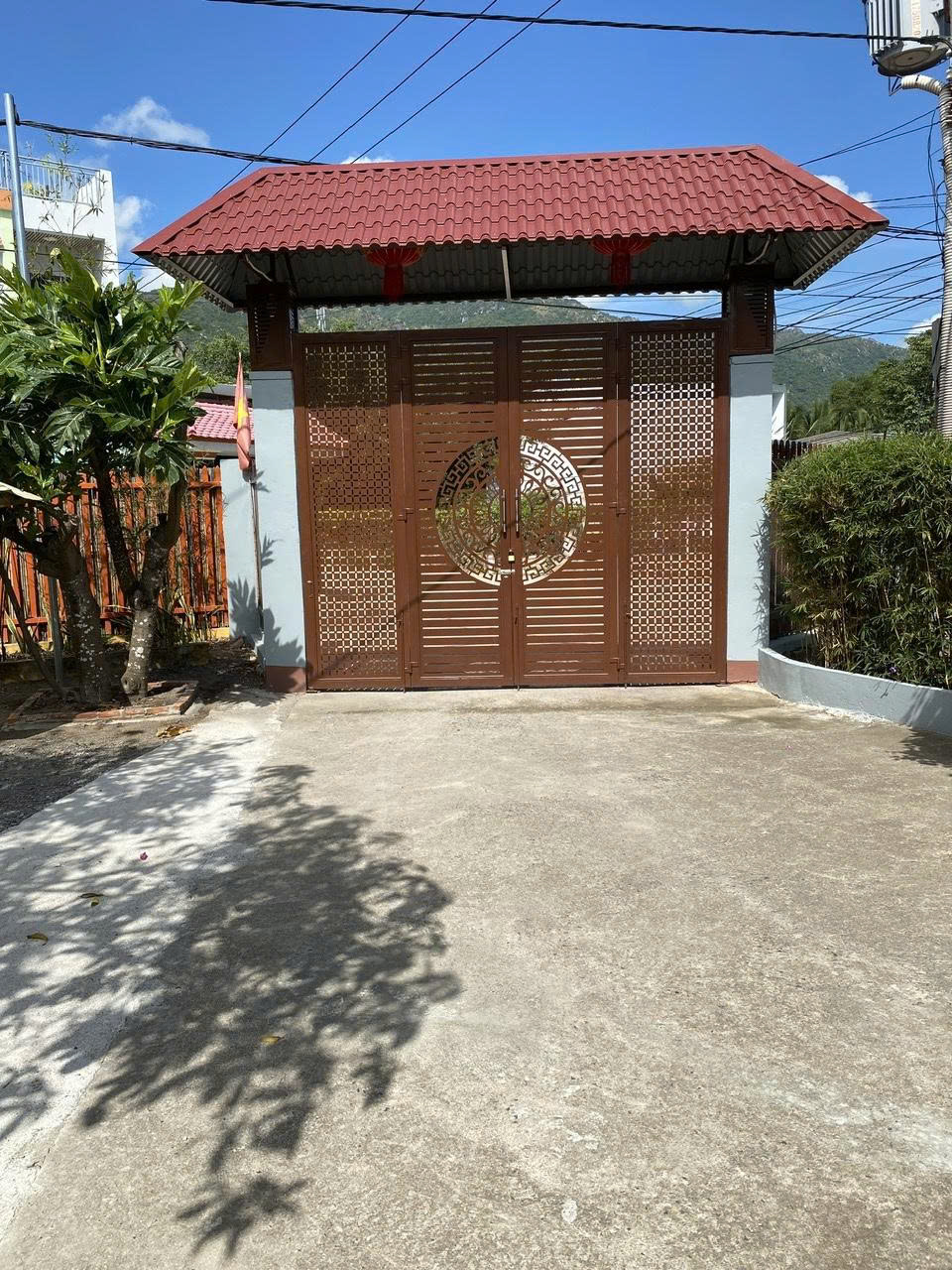 Chính Chủ Cần Cho Thuê Đất Có Sẵn 6 Căn Nhà Gỗ Loại 1 Tại Phước Hạ, Phước Đồng, TP Nha Trang, Khánh Hòa