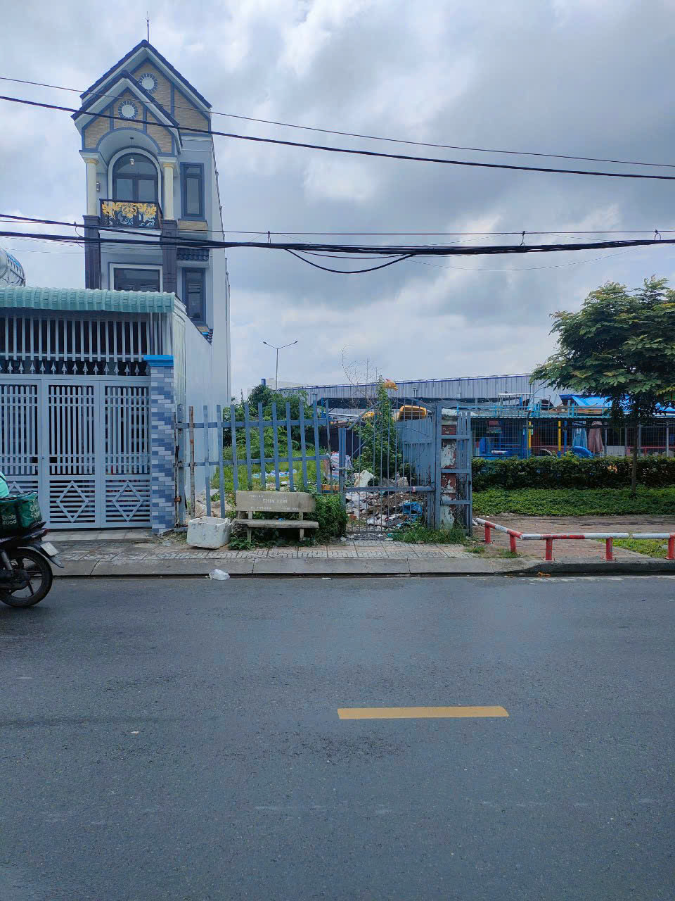 Chính chủ bán lô đất sổ đỏ tại mặt tiền đường Trương Thị Hoa, P. Tân Thới Hiệp, Quận 12