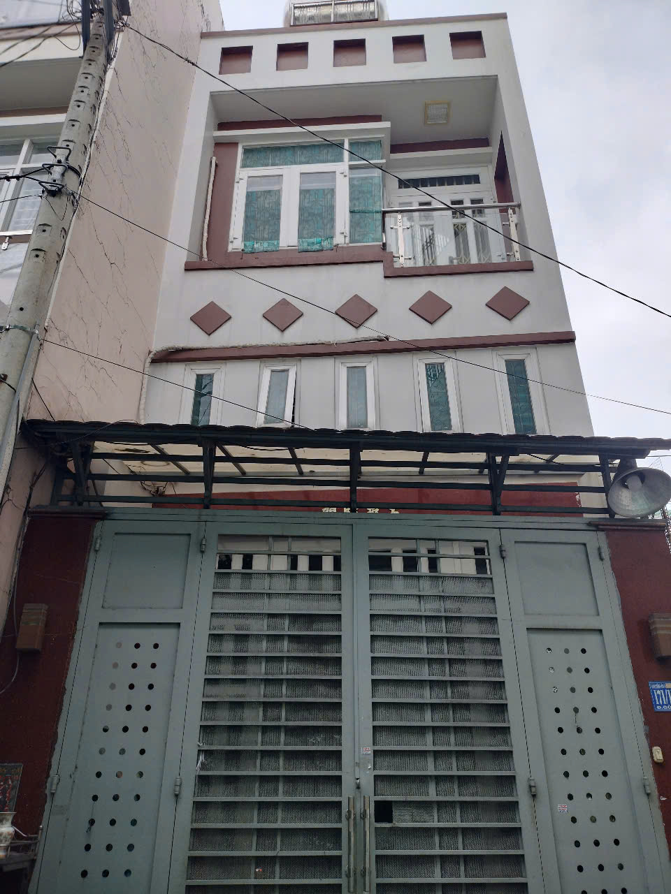 Nhà 3 tầng đẹp, Giá tốt tại Gò Xoải, P. Bình Hưng Hòa A, Q. Bình Tân