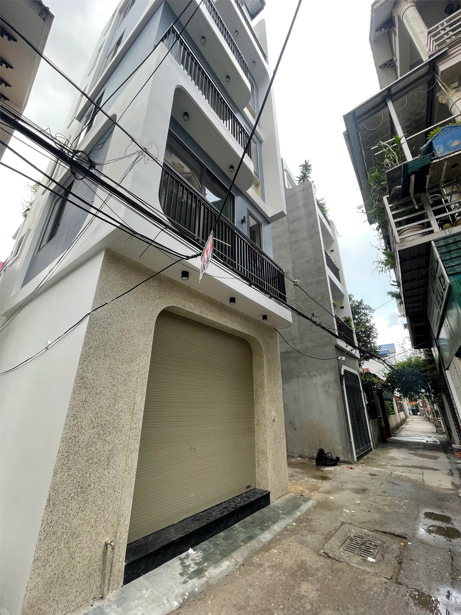 Vũ Đình Tụng - Thạch Bàn - Thang máy - Ô tô - Ngõ thông - 7.5 tỷ