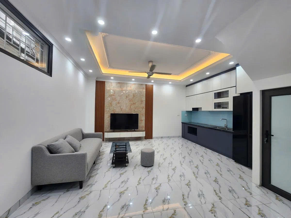Lô góc, Trương Định, DT57m x 4 tầng, full nội thất, VF3 đỗ cửa, ngõ thông, KD đẹp
