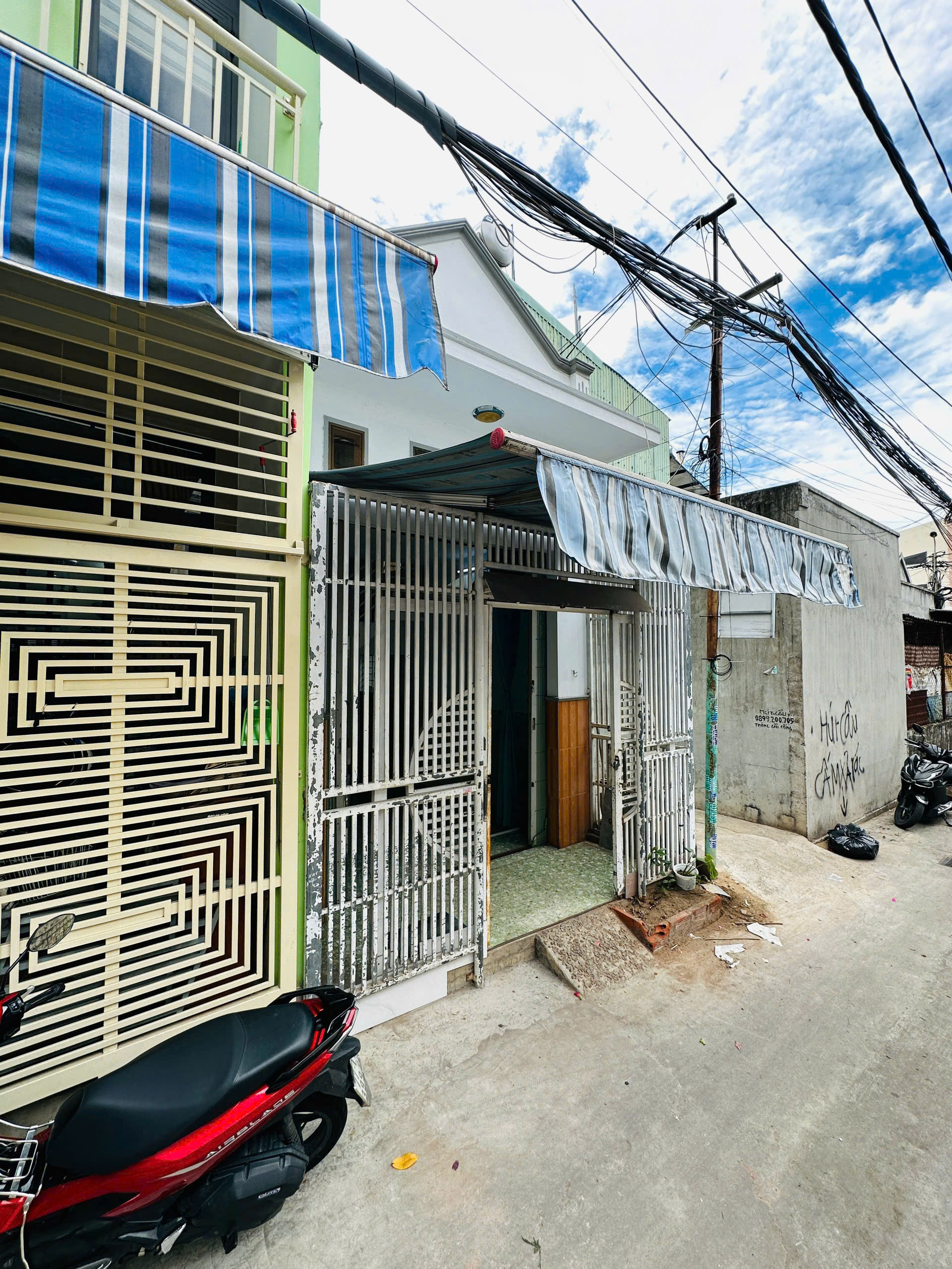 Cần bán căn nhà nhỏ xinh ngay tại 63/2 thanh niên ,vì tri ngay trung tâm phường Quy Nhơn