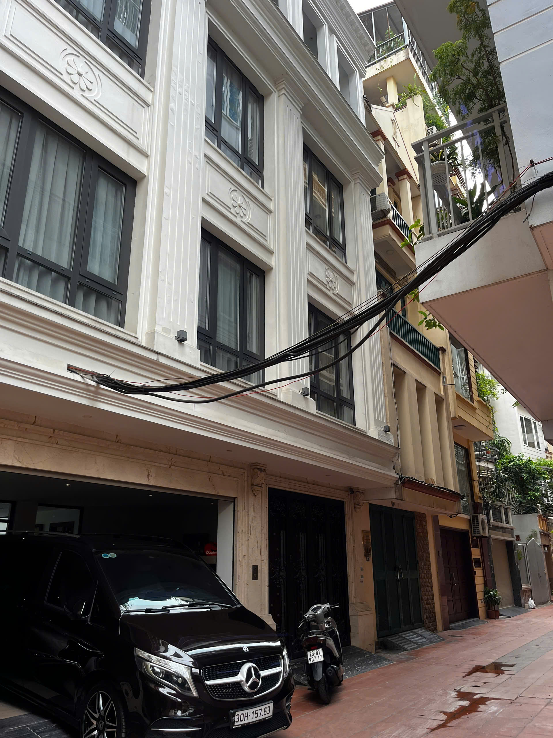 Bán nhà Liễu Giai – Văn Cao, ô tô vào nhà, chỉ 16 tỷ