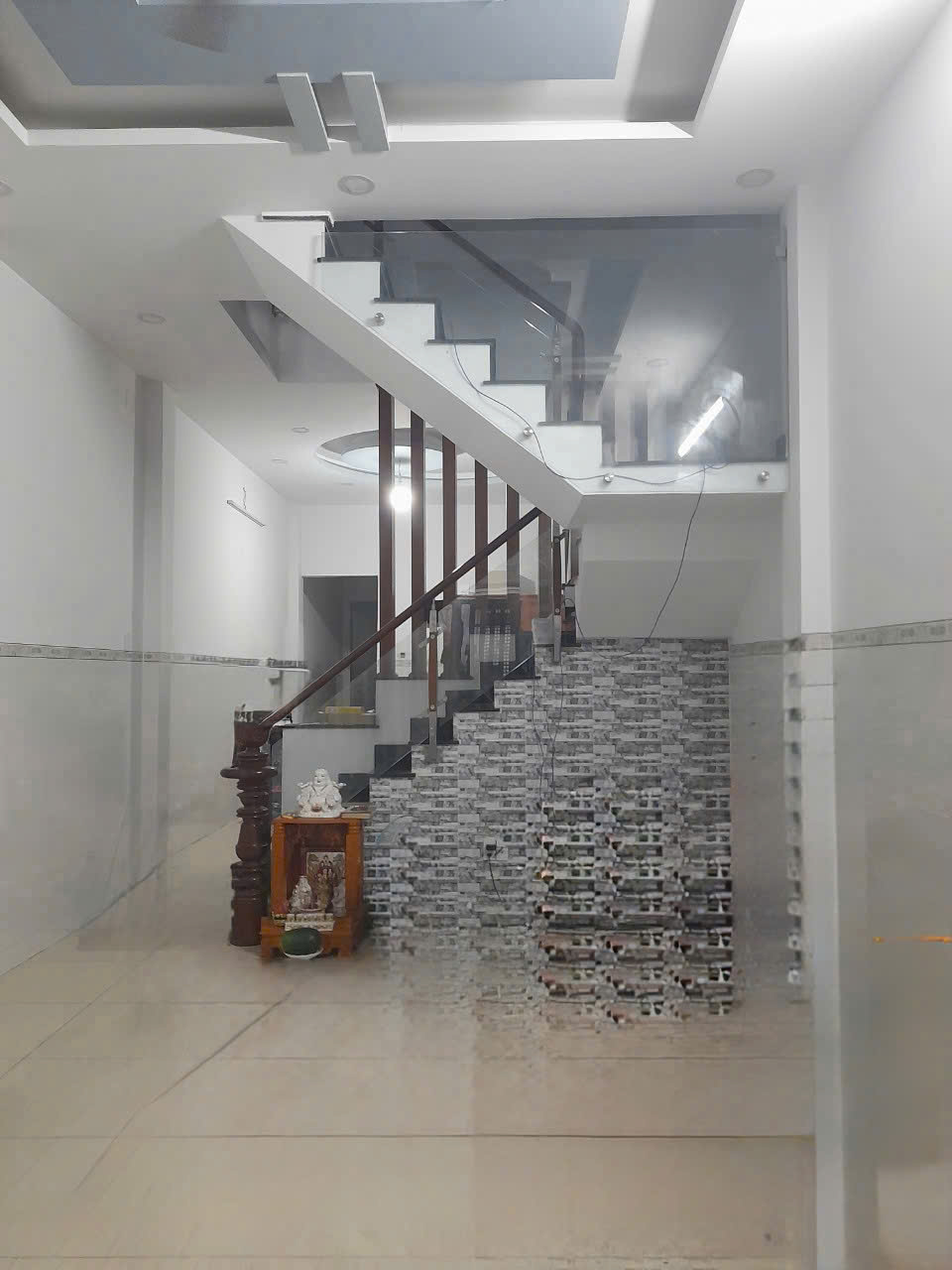 CHO THUÊ NHÀ 3 TẦNG 4 X 20M – TRUNG MỸ TÂY, Q.12 – GIÁ CHỈ 8 TRIỆU/T HẺM XE TẢI