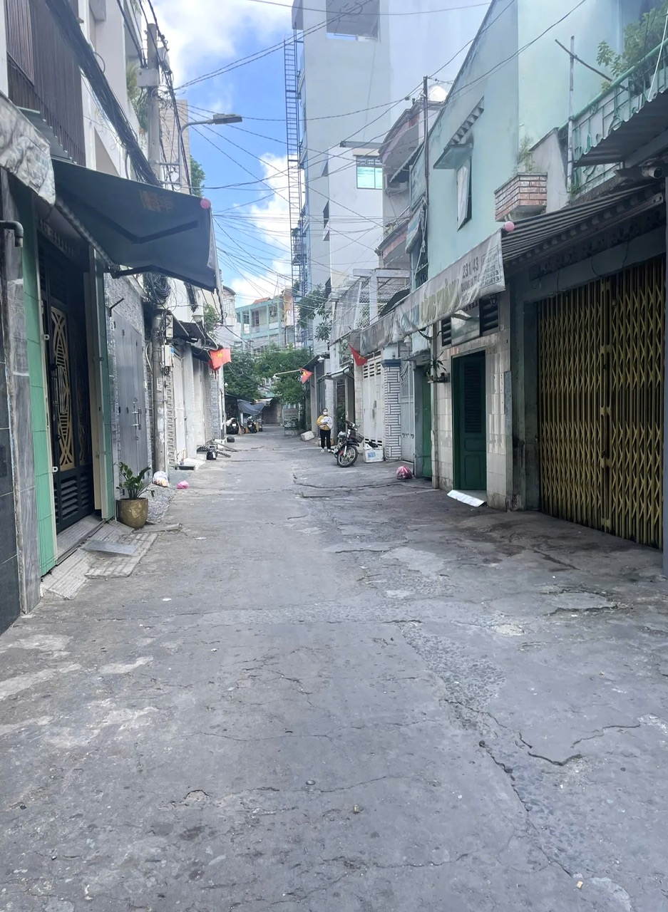 Siêu Vị Trí Kinh Doanh Quận 8 – Nhà 74m² Dương Bá Trạc- Oto Tận Nhà – Giá Tốt Bất Ngờ!