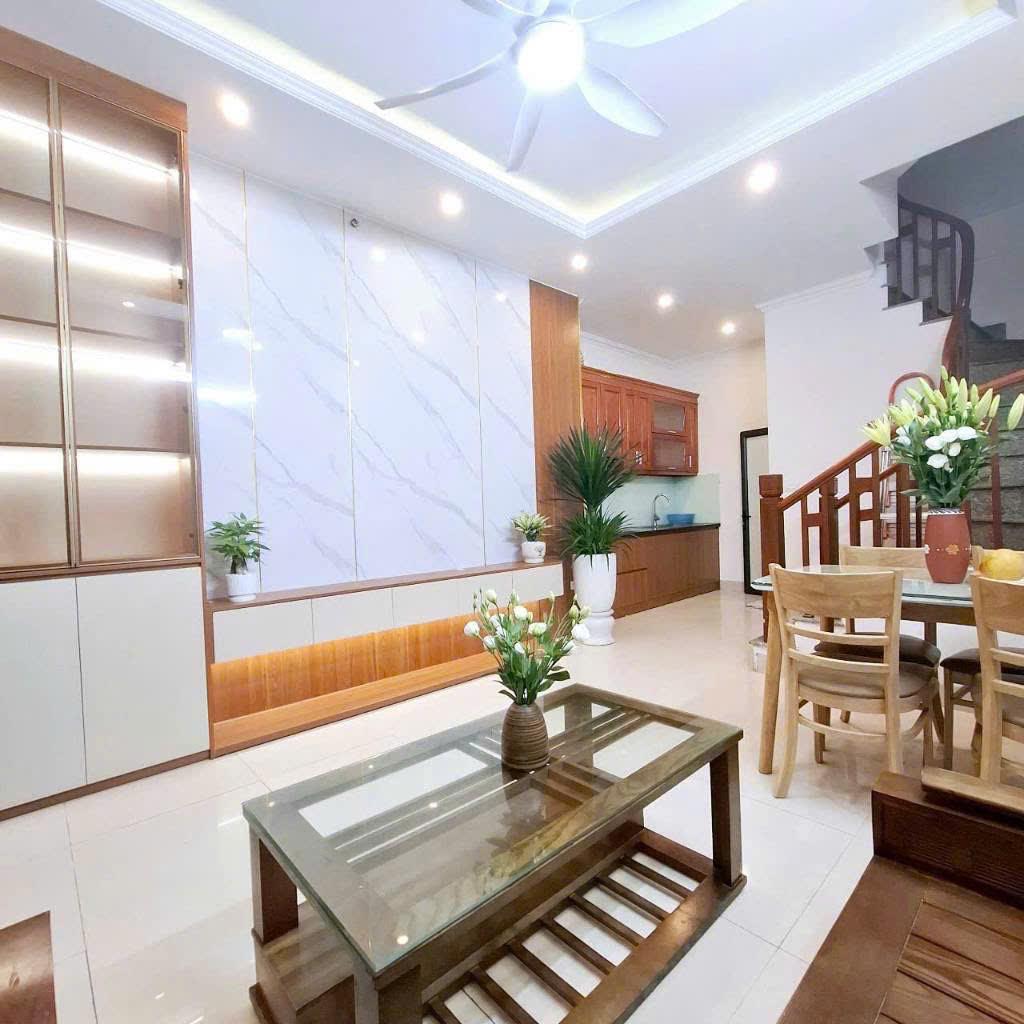 Vũ Đình Tụng - Hàng xóm Garden city - 36m - chỉ 5.4 tỷ