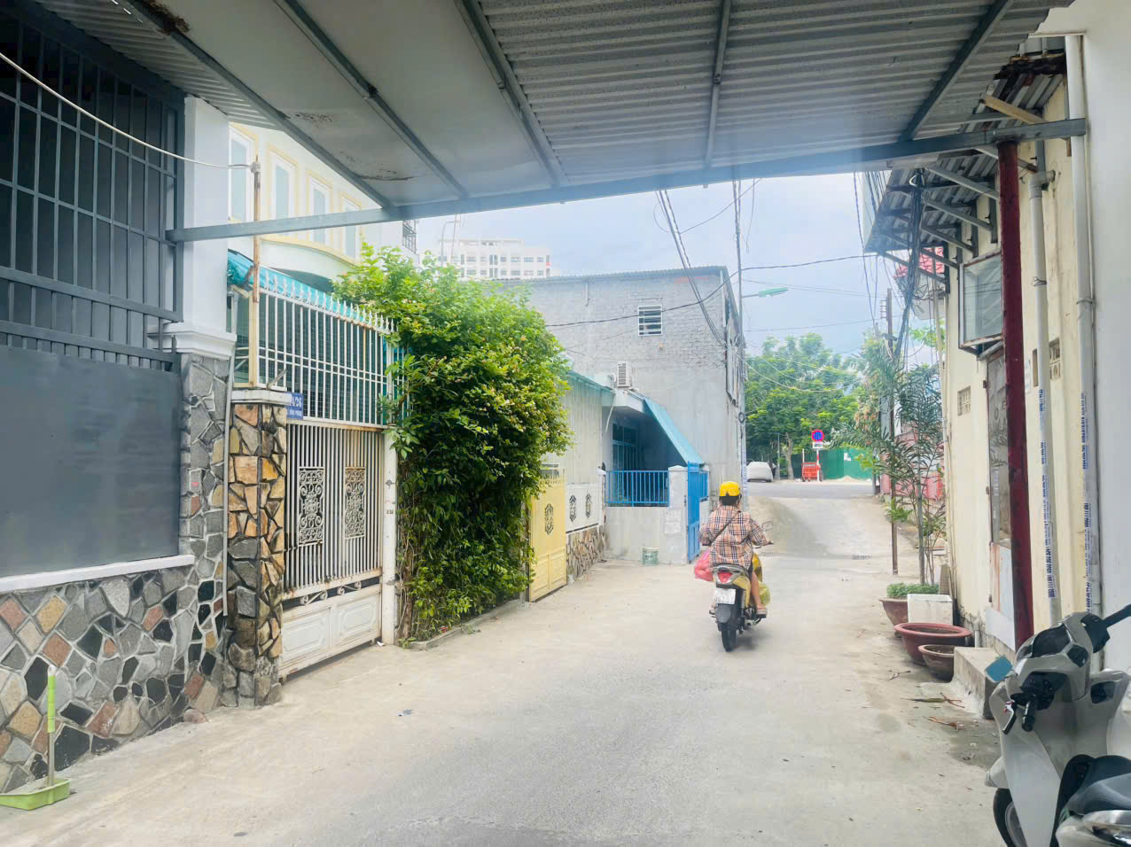 BÁN NHÀ CẤP 4 LÔ ĐẤT 2 MẶT ĐƯỜNG OTO VĨNH THẠNH, NHATRANG