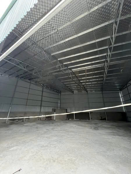 cho thuê kho xưởng 300m² tại Cự Khối , Long Biên , Hà Nội. Xưởng cao 7m, xưởng mới, mái chống nóng, giá 60k