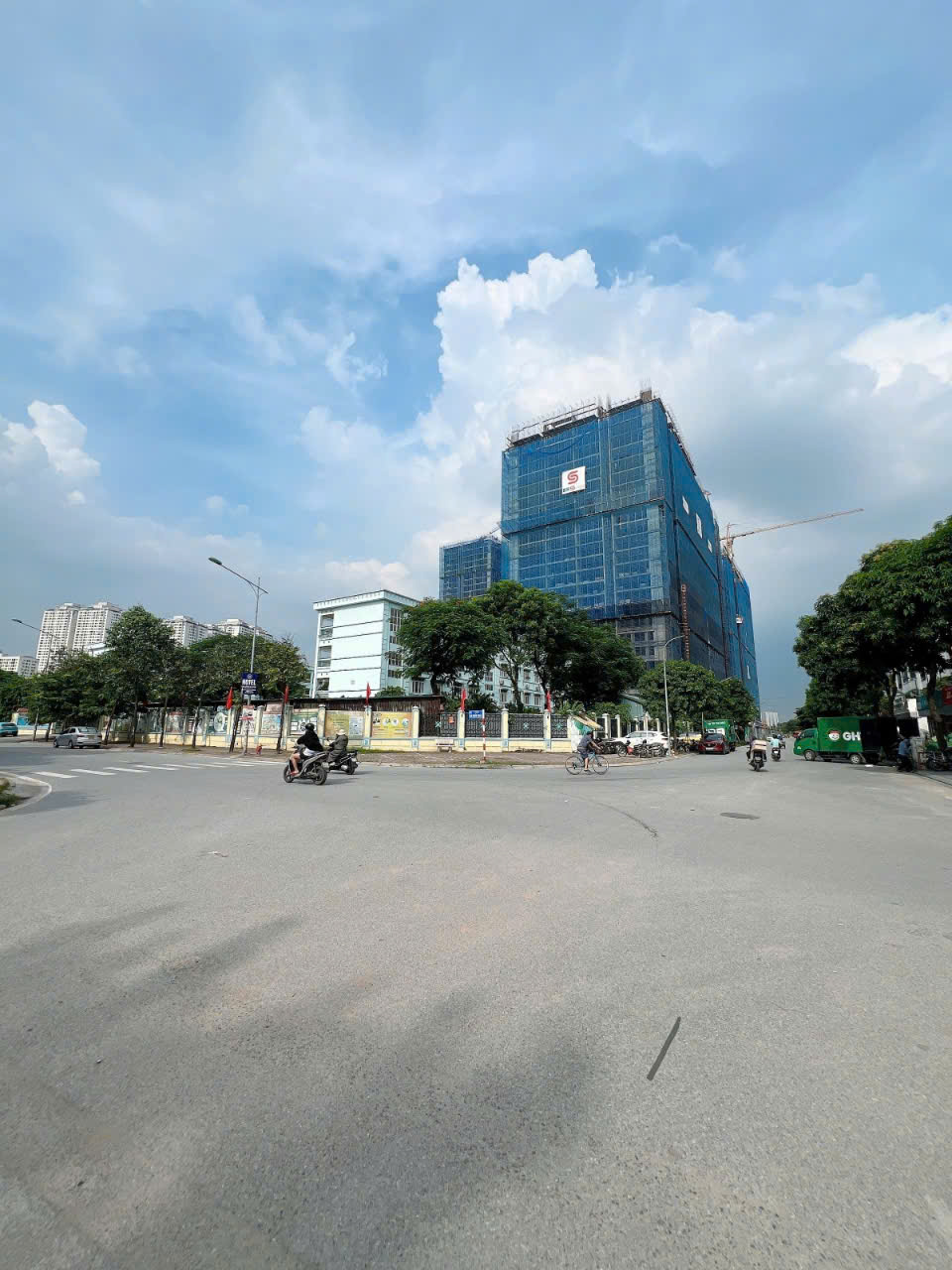 BÁN ĐẤT TÂY NAM LINH ĐÀM- HOÀNG MAI, 45 M2, CẤP 4, MẶT TIỀN 3,5 M, GIÁ 14,4 TỶ.
