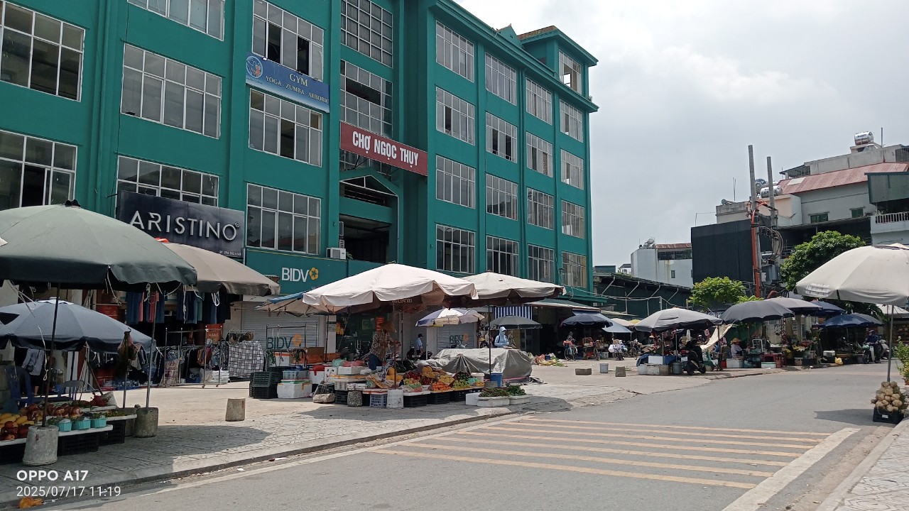 BÁN ĐẤT NGỌC THỤY - LONG BIÊN - HÀ NỘI - 329m², ĐƯỜNG Ô TÔ, CHIA ĐƯỢC 3 LÔ Diện tích: 330M² Mặt tiền: 16m, nở hậu