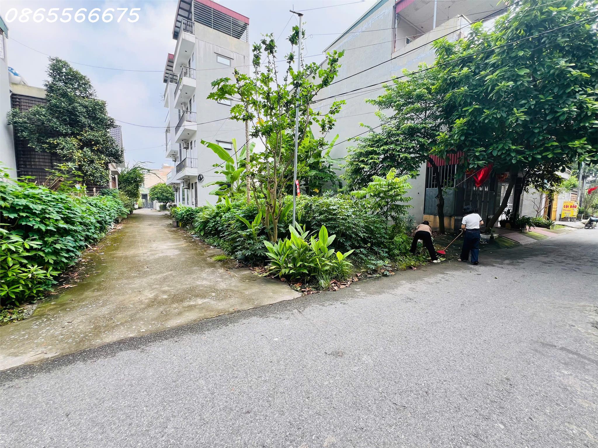 Bán lô 70m trục chính quy hoạch Đồi Cam giá chỉ hơn 3 tỷ. LH 0865566675