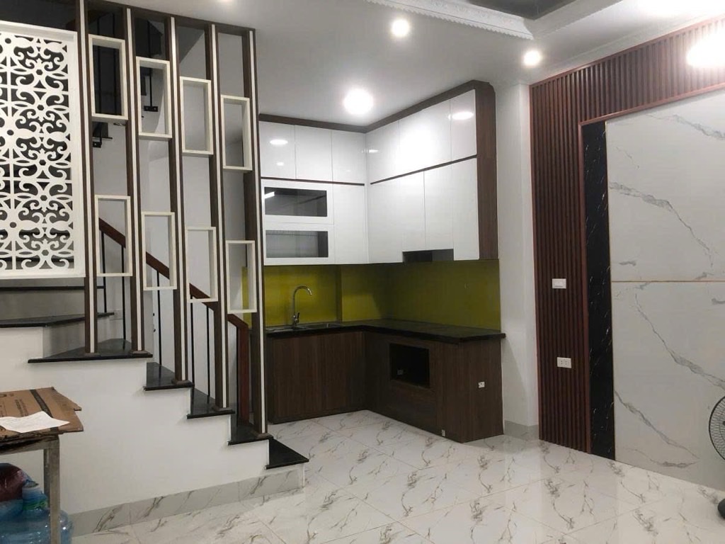 NHÀ ĐẸP,XÂY MỚI VĂN HƯƠNG TÔN ĐỨC THẮNG- 5TẦNG -DT 33M2 -MT 4.2m giá chỉ, 7.5 TỶ