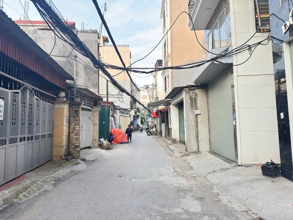 NGỌC TRÌ,LONG BIÊN 10tỷ 105m NGÕ THÔNG Ô TÔ GẦN SÁT PHỐ,KINH DOANH CHO THUÊ ĐỈNH