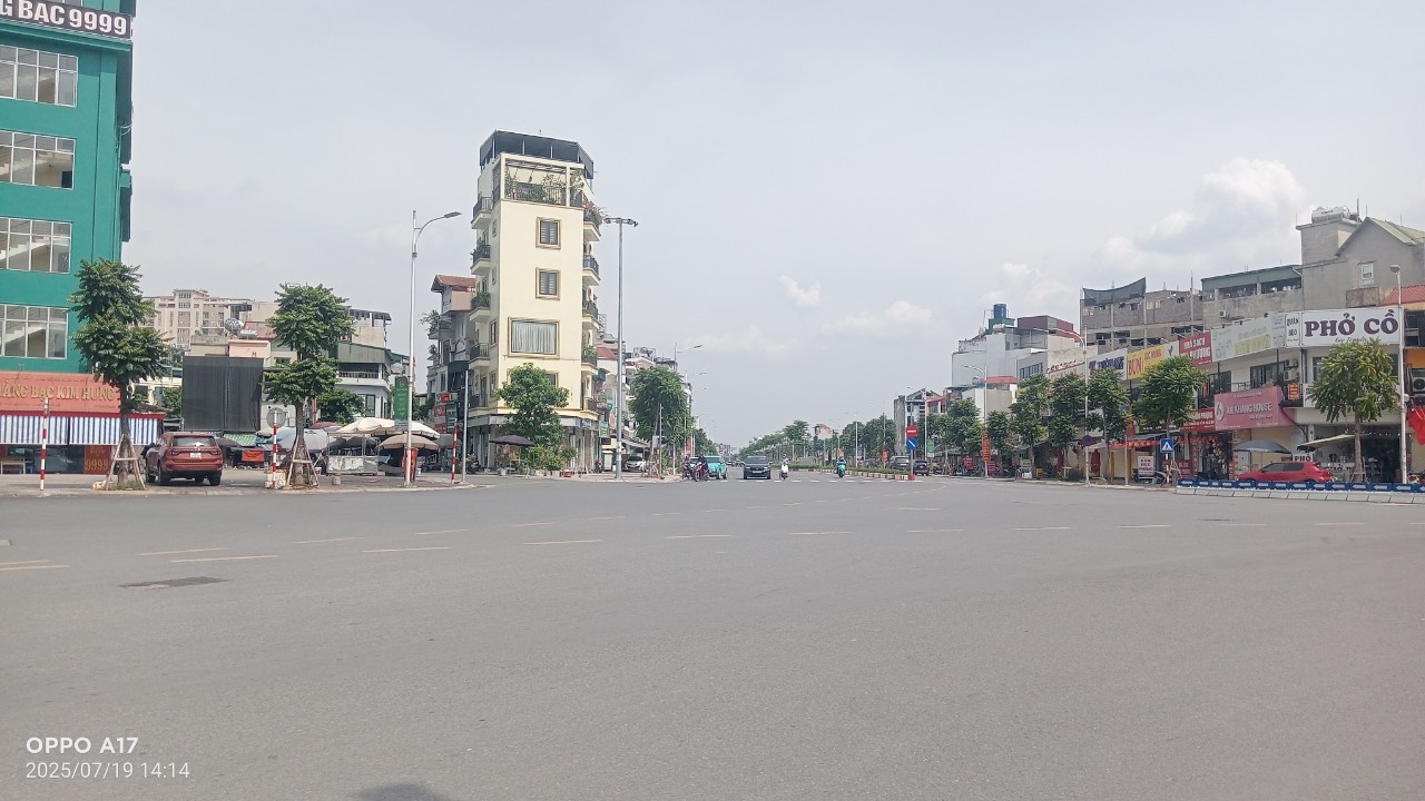 BÁN NHÀ NGỌC THỤY LONG BIÊN, – Ô TÔ VÀO NHÀ – DIỆN TÍCH 35M² – 4 TẦNG – GIÁ HƠN 8 TỶ