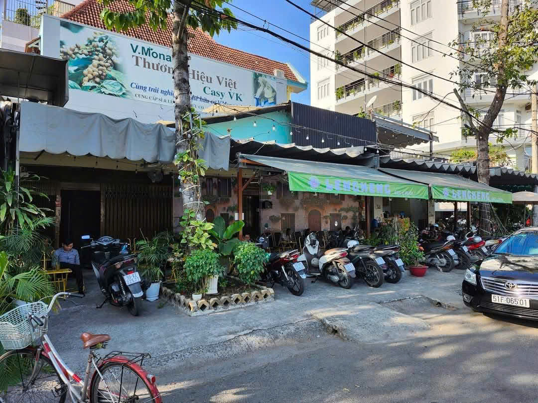Cần sang quán Cafe gốc 2 mặt tiền Phường Tân Thuận Tây, Quận 7