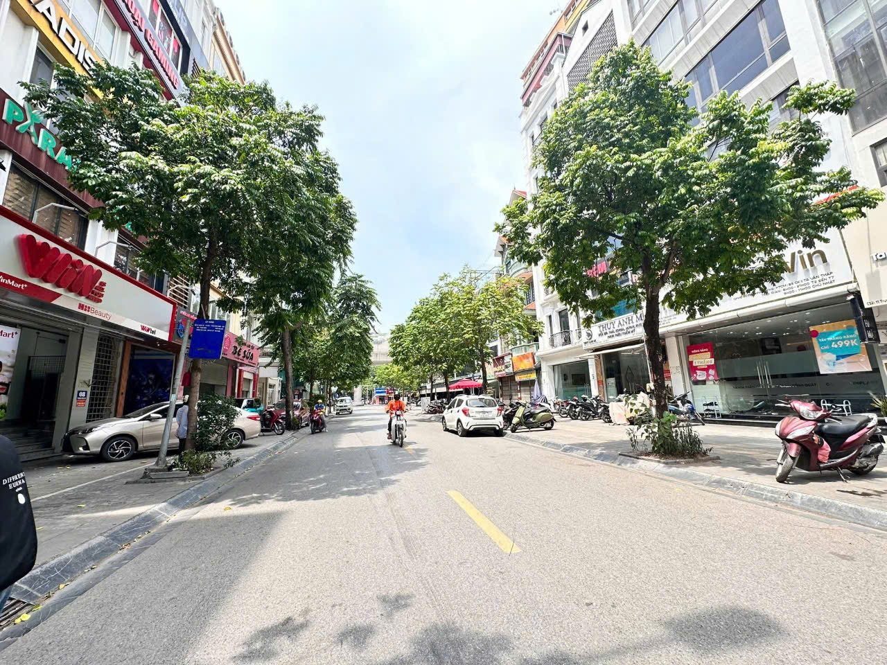 125m2