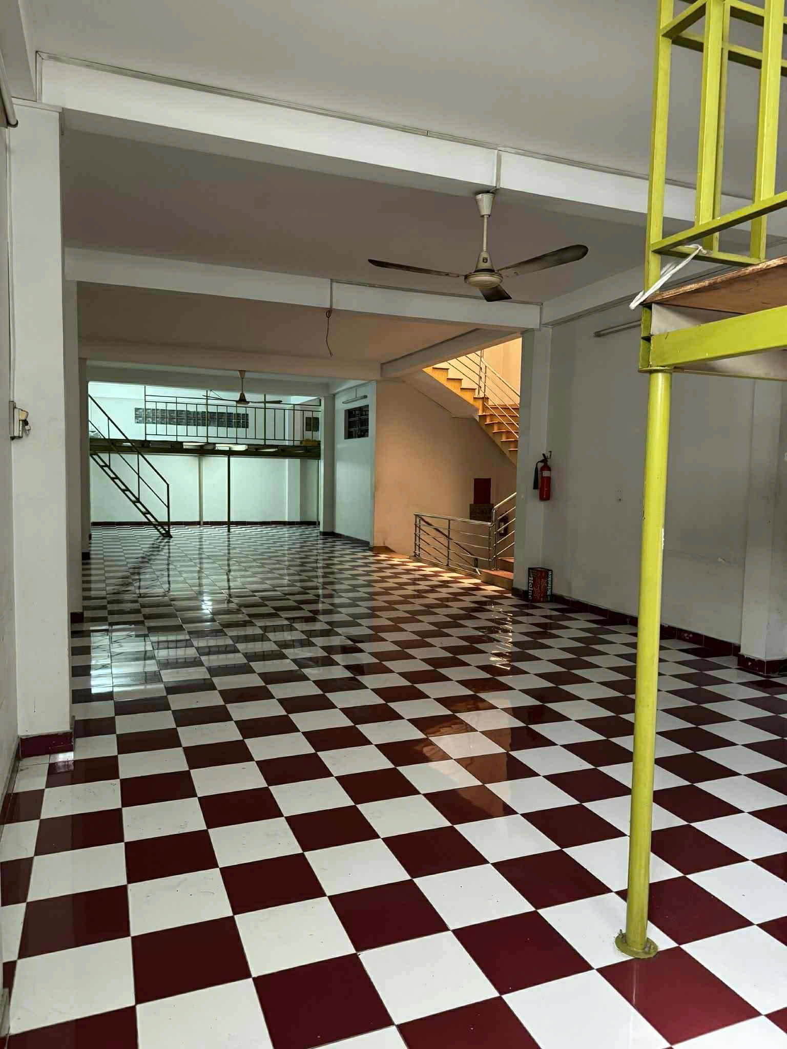 CHO THUÊ MẶT BẰNG TẦNG 1 – Q.11, DIỆN TÍCH LỚN – GIÁ HỢP LÝ